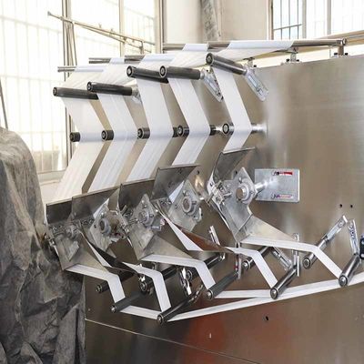 OEM 1-20Pcs/Pack गीले टिशू वाइप्स पैकेजिंग मशीन रेस्तरां गीले वाइप्स मशीन